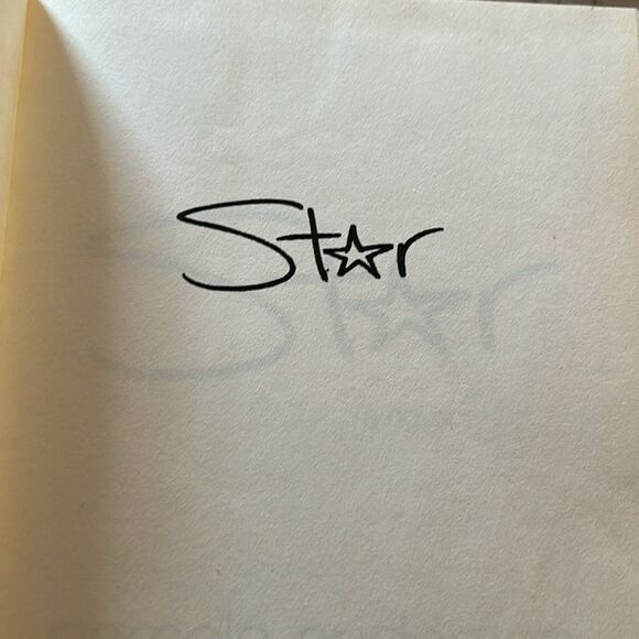 Star⭐️by PamAnderson Great beach 🏖️ read! Copyright ©️ 2004 - Picture 6 of 10